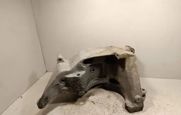 Generator/alternator bracket
