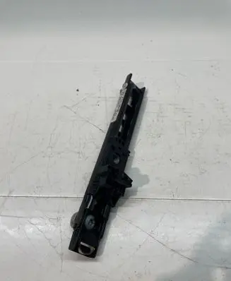 Mercedes-Benz S W221 Seat belt height adjuster A2218600888