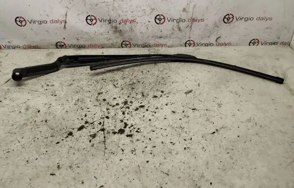 Nissan Qashqai Windshield/front glass wiper blade 88652