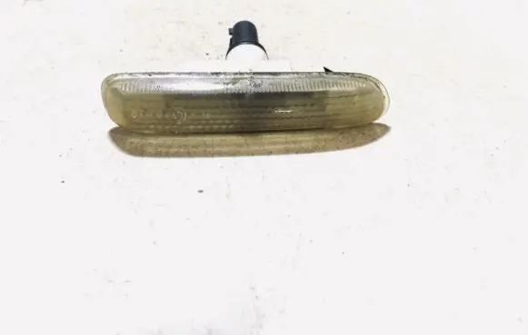BMW 3 E46 Front fender indicator light 63132228591 6313-2228591