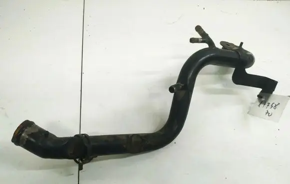 Volkswagen PASSAT B5 Engine coolant pipe/hose 038121071F