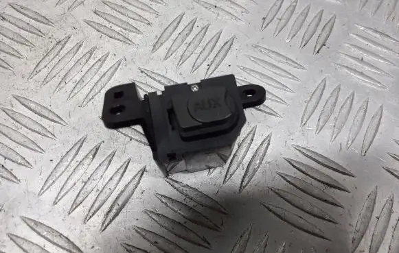 Honda Jazz AUX in-socket connector 