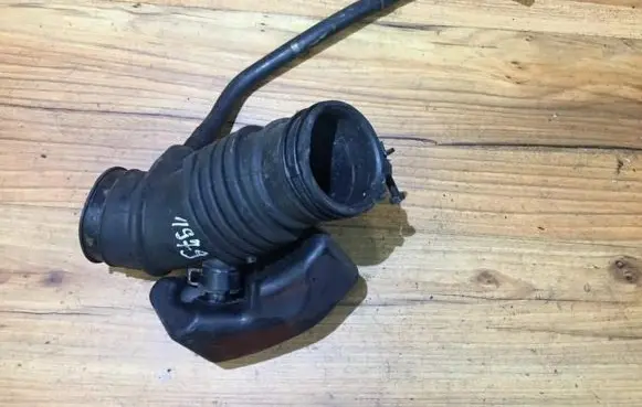 Hyundai i20 (PB PBT) Air intake hose/pipe 281381j1002