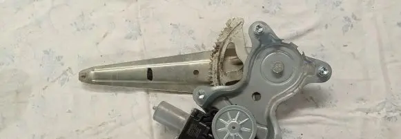 Lexus CT 200H Rear door window regulator with motor