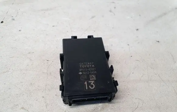 Toyota RAV 4 (XA40) Gateway control module 8911142021 50125459