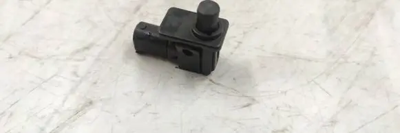 BMW 5 E60 E61 Bonnet alarm switch sensor 8352229