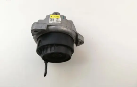 BMW 4 F36 Gran coupe Engine mounting bracket 9777371 KL3212