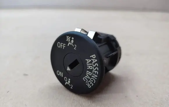 BMW 7 F01 F02 F03 F04 Passenger airbag on/off switch 9196886