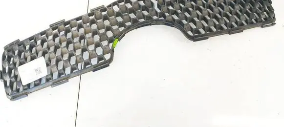 Toyota Yaris Front bumper lower grill 