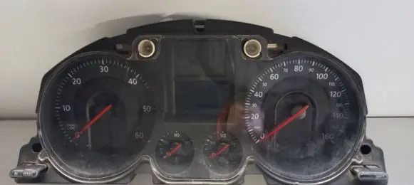 Volkswagen PASSAT B6 Speedometer (instrument cluster) 3C0920960K