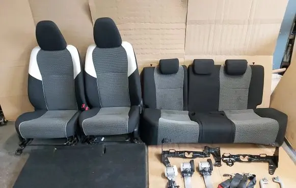 Toyota Yaris Seat set 