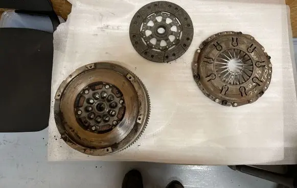 Audi A4 S4 B8 8K Clutch set kit 0B105266AF 0B1141031N