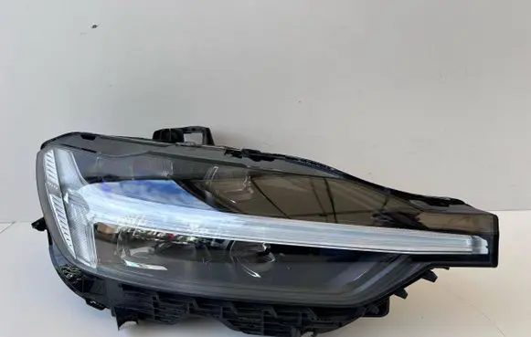 Volvo XC60 Headlight/headlamp 32338977