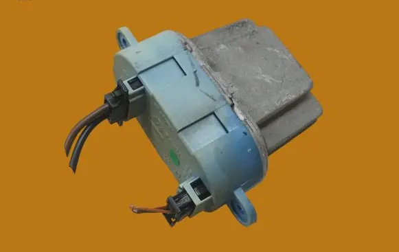 Porsche Cayenne (9PA) Heater blower motor/fan resistor 7L0907521