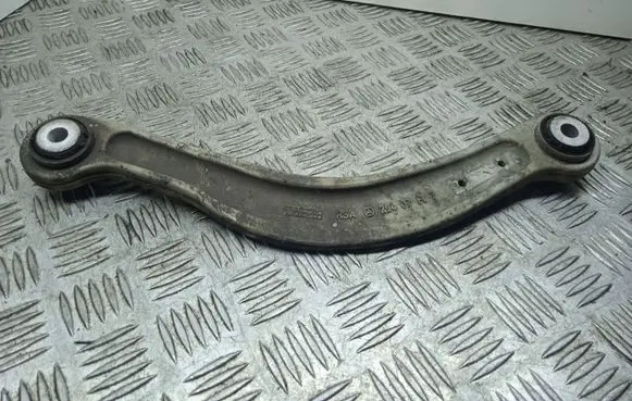 Mercedes-Benz C AMG W205 Rear control arm 20407