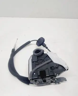 Renault Arkana Rear door lock 825018700R