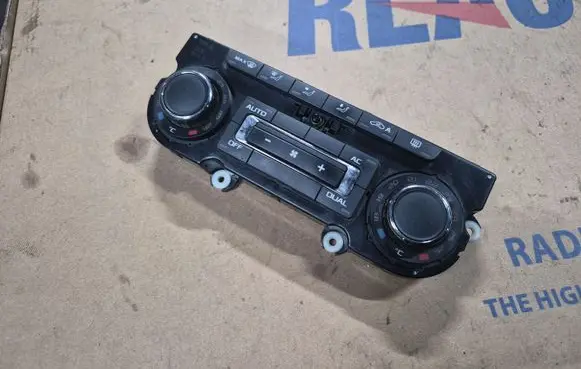 Skoda Octavia Mk2 (1Z) Climate control unit 3T0907044AR 5HB00974944