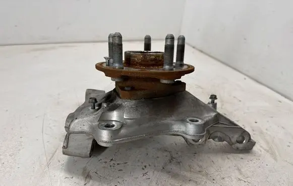 Chevrolet Camaro Front wheel hub spindle knuckle 84169866 22998498 84004746