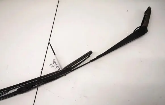 Ford Mondeo Mk III Front wiper blade arm 1s7117526ab