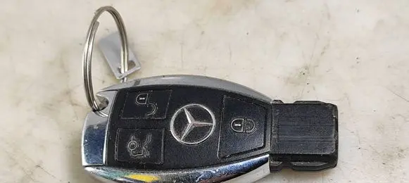 Mercedes-Benz E W212 Ignition key/card 