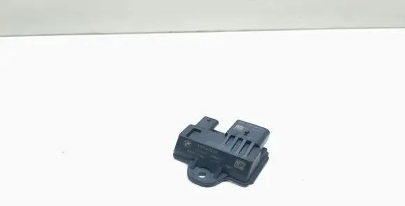 BMW 6 F12 F13 Glow plug pre-heat relay 8519472