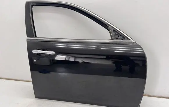 Maserati Quattroporte Front door 