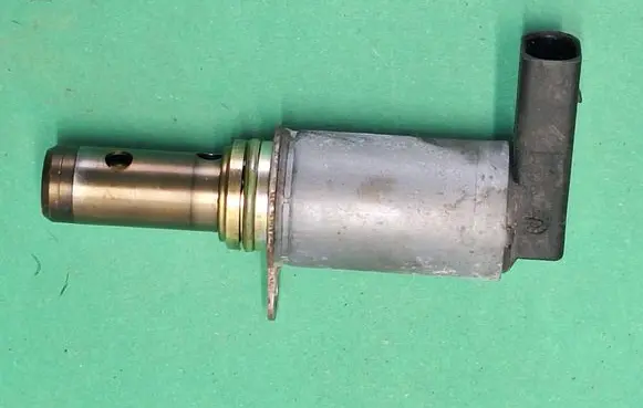 Volkswagen Golf V Camshaft vanos timing valve 03C906455 FTM1214 13150339