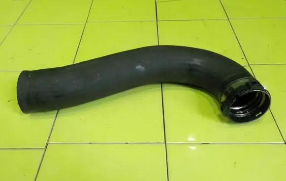 Opel Movano B Air intake duct part 