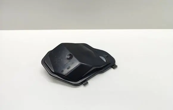 BMW 5 E60 E61 Headlight/headlamp dust cover 164515 16451500