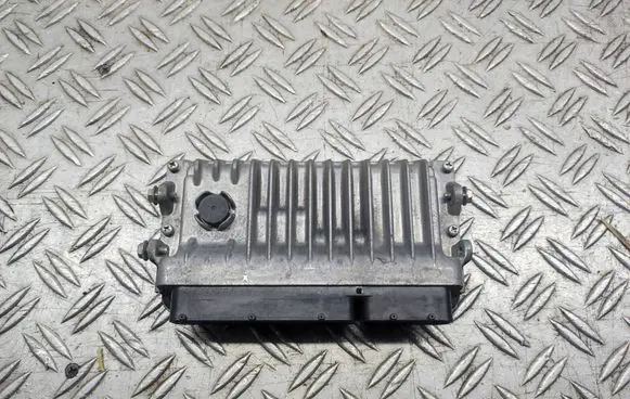 Toyota Camry Engine control unit/module 8966106T90 TN2756002300