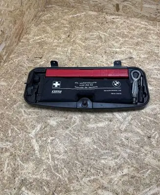 BMW 5 F10 F11 Tool box 6788803 15361710 6770487