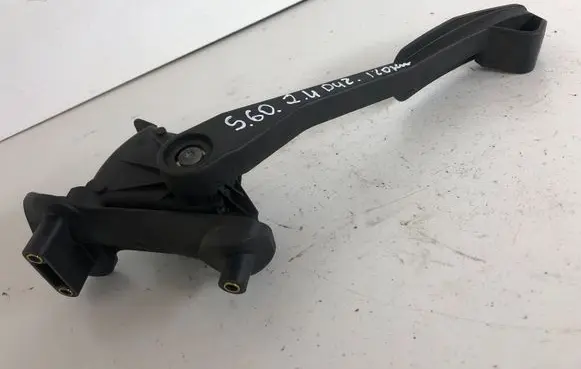 Volvo S60 Accelerator throttle pedal 30636004