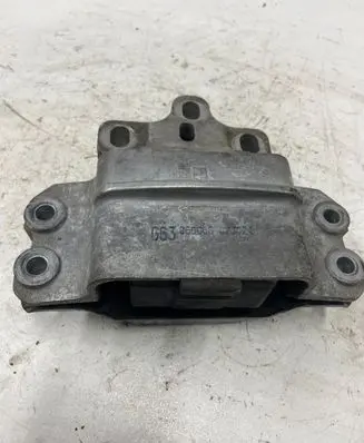 Audi A3 S3 8L Engine mount bracket 1J0199555