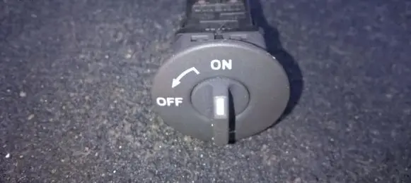 Passenger airbag on/off switch