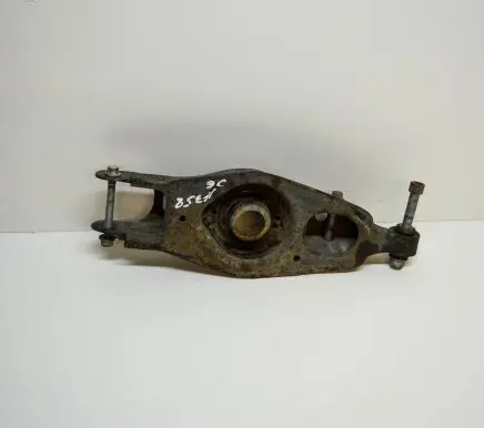 Dodge Challenger Rear upper control arm/wishbone