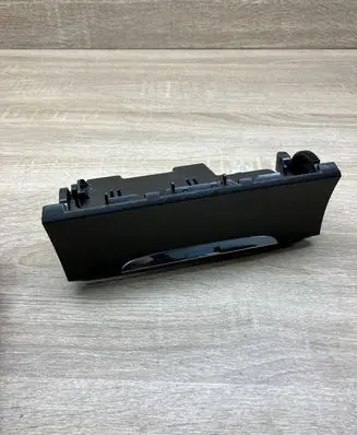Volkswagen PASSAT B6 Car ashtray 3C0863284A 3C0857961A