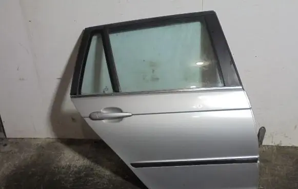 BMW X3 E83 Rear door 