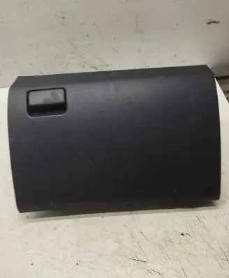 Toyota Avensis T270 Glove box 5565005033