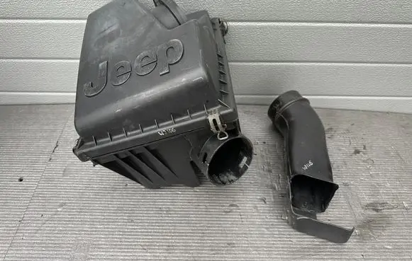 Jeep Grand Cherokee (WJ) Air filter box 53013535AA 04854218