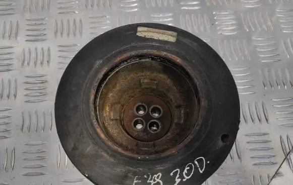 BMW 5 E39 Crankshaft pulley 247890