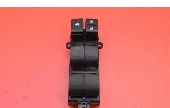 Toyota Yaris Electric window control switch 840400D020