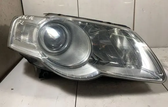 Volkswagen PASSAT B6 Headlight/headlamp 3C0941006T