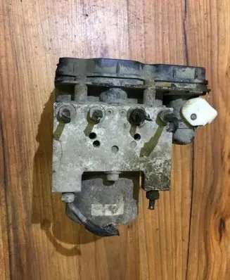 Mazda 6 ABS Pump gj6e437a0 2x06e0202