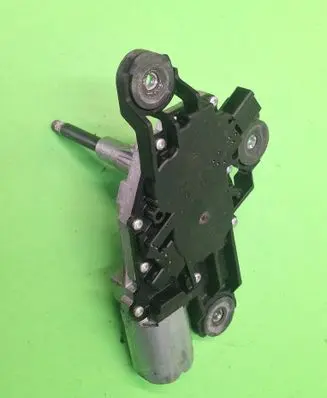 Ford Focus Rear window wiper motor 0390201259 C83HE F1FB17C441AA
