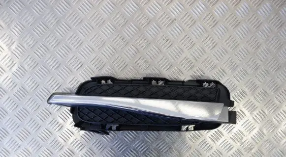 Jaguar XF X250 Front grill 8X2315K233BC 8X2315K233AD