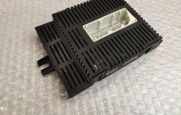 BMW 5 E60 E61 Light module LCM 6943285