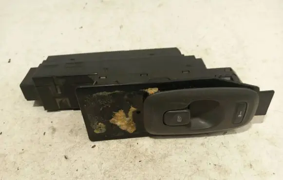 Volvo V70 Electric window control switch 9452961 M0241400276 00W41E
