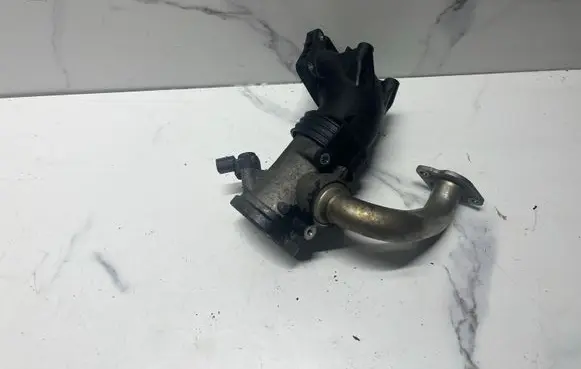 Mercedes-Benz C W204 EGR valve line/pipe/hose A6460900754