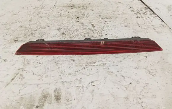 Audi Q7 4L Third/center stoplight 4L0945097 2DA965096