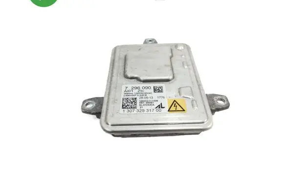 BMW 5 F10 F11 Headlight ballast module Xenon 130732931700 7296090 10EEG111308